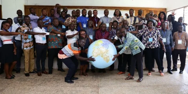 LET US WORK IN UNISON TO ACHIEVE THE VISION OF THE UNIVERSITY VICE CHANCELLOR CALLS ON DEANS HEADS OF DEPARTMENTS AND CENTRES jpg