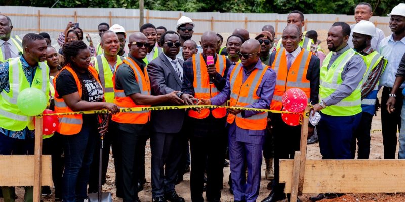 UNIVERSITY MANAGEMENT CUTS SOD FOR THE CONSTRUCTION OF A 200 BED HOSPITAL FACILITY